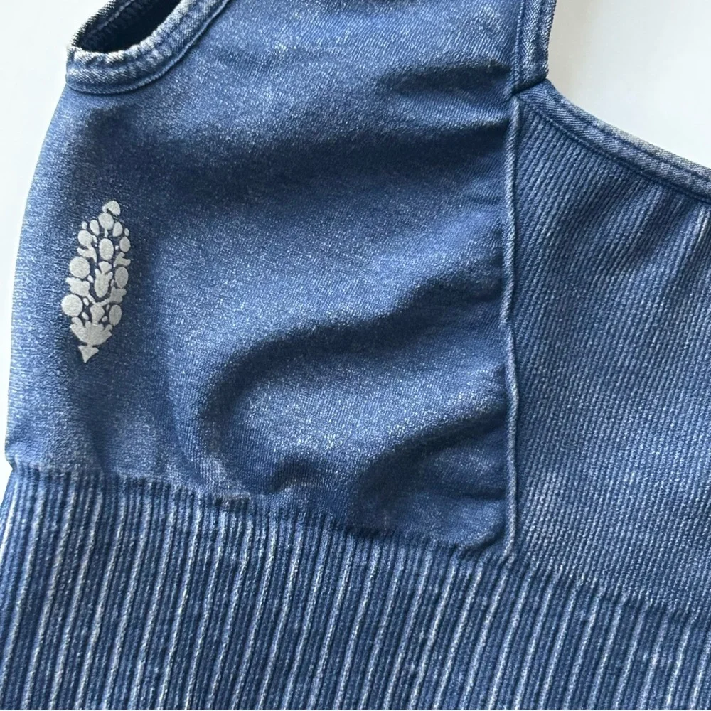 ☀️(A371) NEW Free People Movement Square Neck Bra. Washed Navy. Size: XS/S - Picture 7 of 8